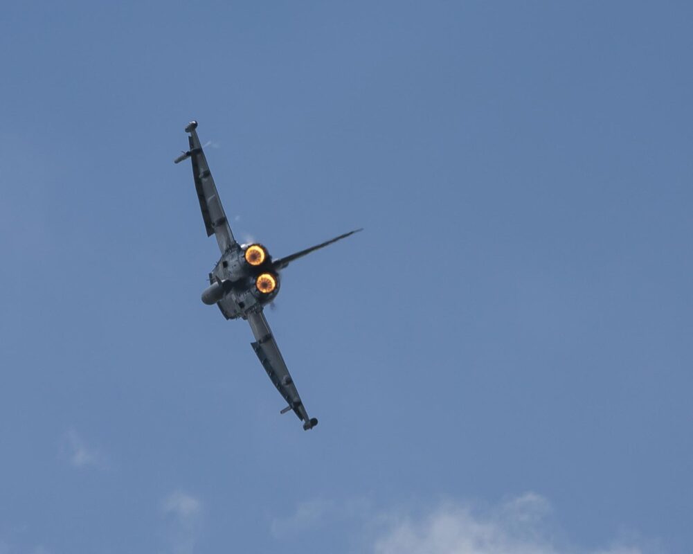 Fighter jet